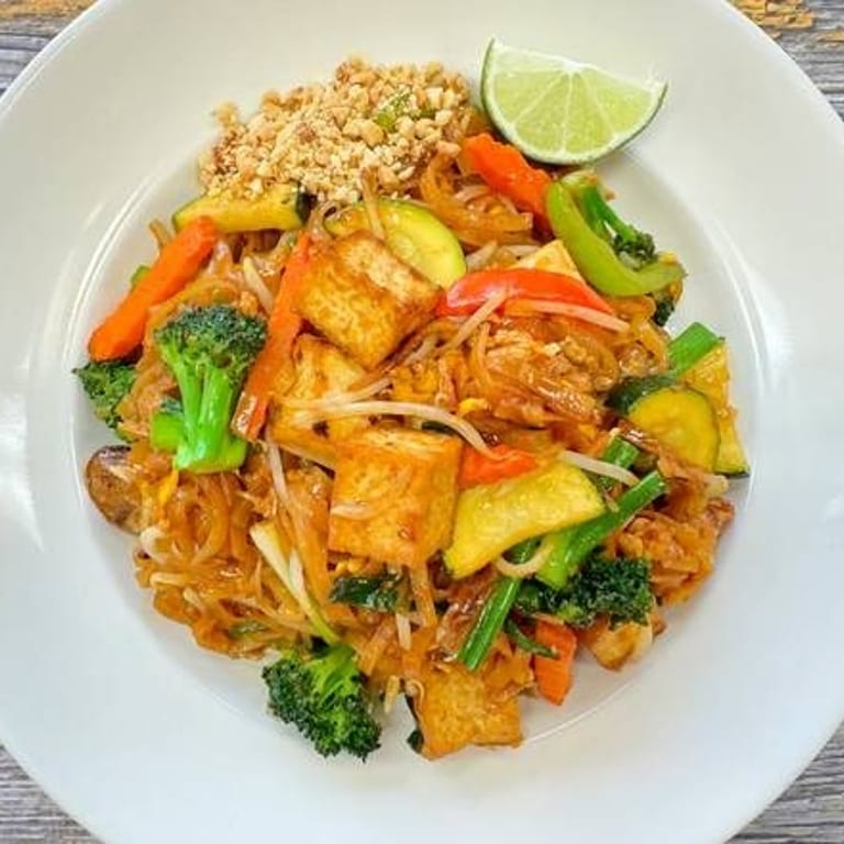 Delicious Pad Thai Experience