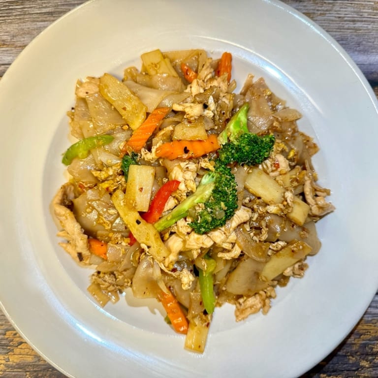 Vegan Pad Thai Delight
