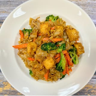 VEGAN PAD SEE EIW
